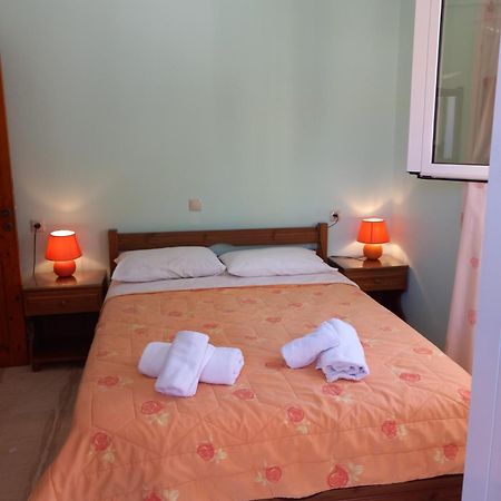 Cornelia Apartment Lákka Екстериор снимка