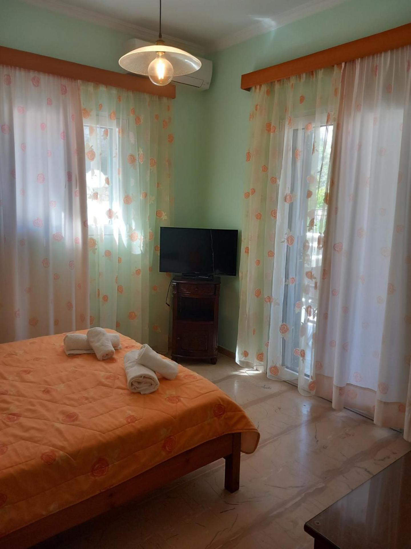 Cornelia Apartment Lákka Екстериор снимка