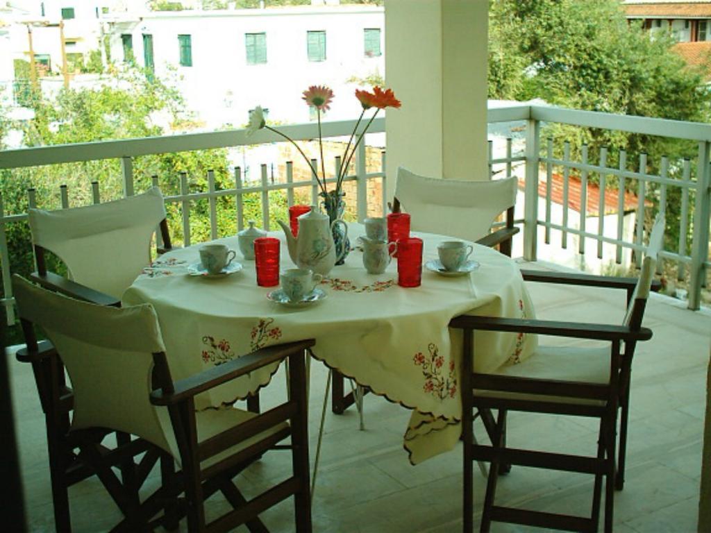 Cornelia Apartment Lákka Стая снимка