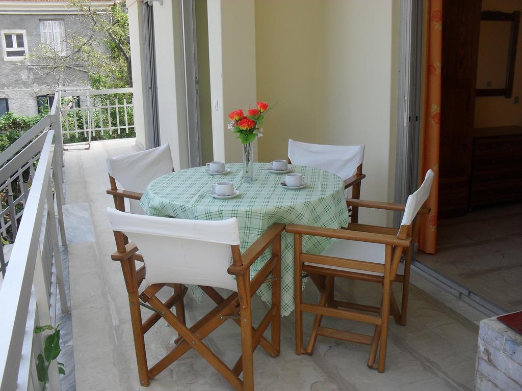 Cornelia Apartment Lákka Стая снимка